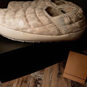 The North Face Snow Shoes